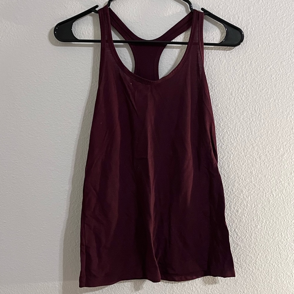 Red sports tank top (women’s x-small)